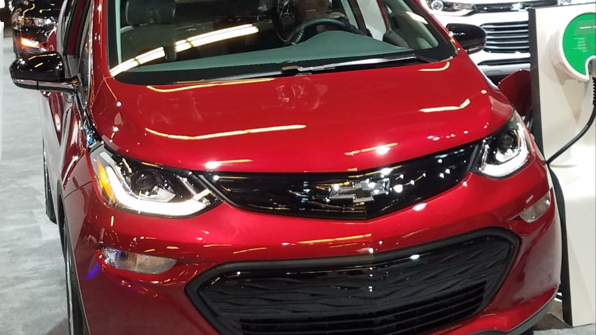 File:2020 Chevrolet Bolt EV au SIAM 2020.jpg