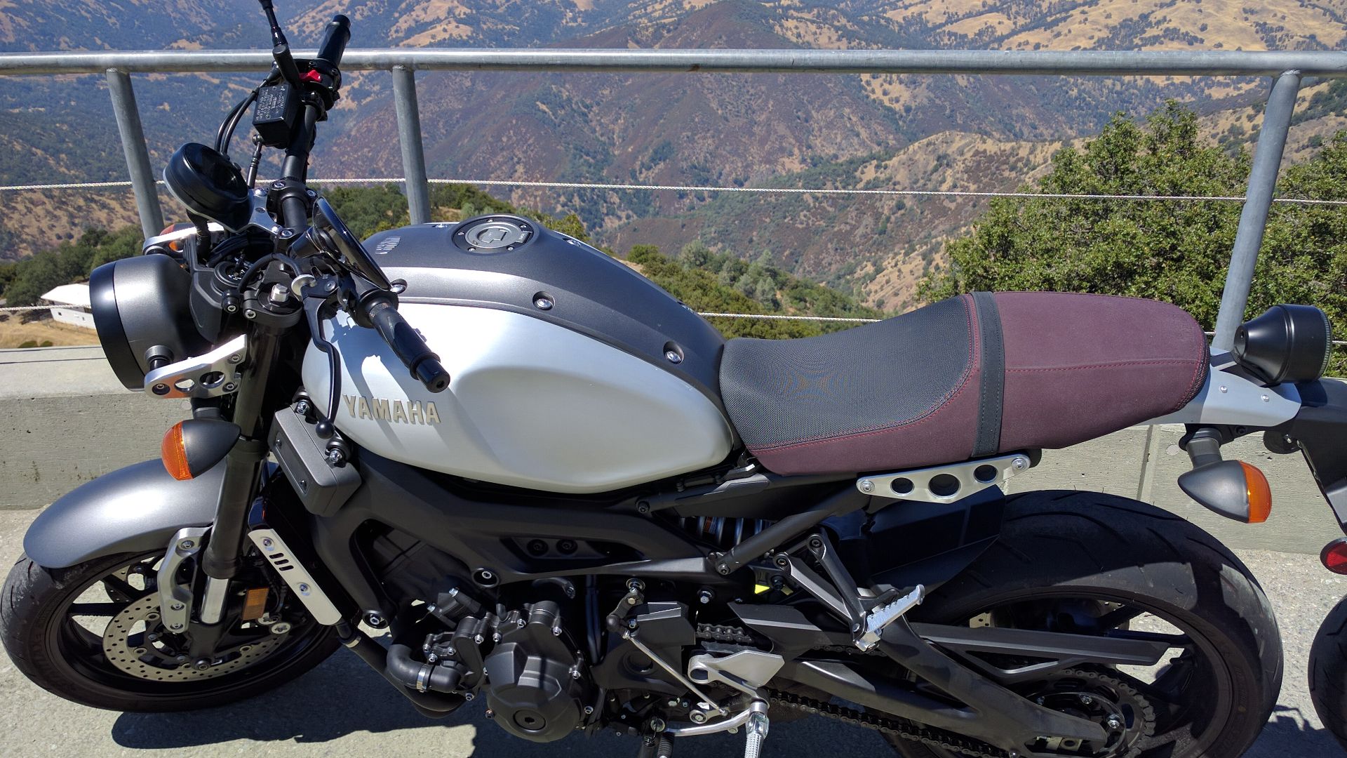 File:2016 Yamaha XSR900.jpg