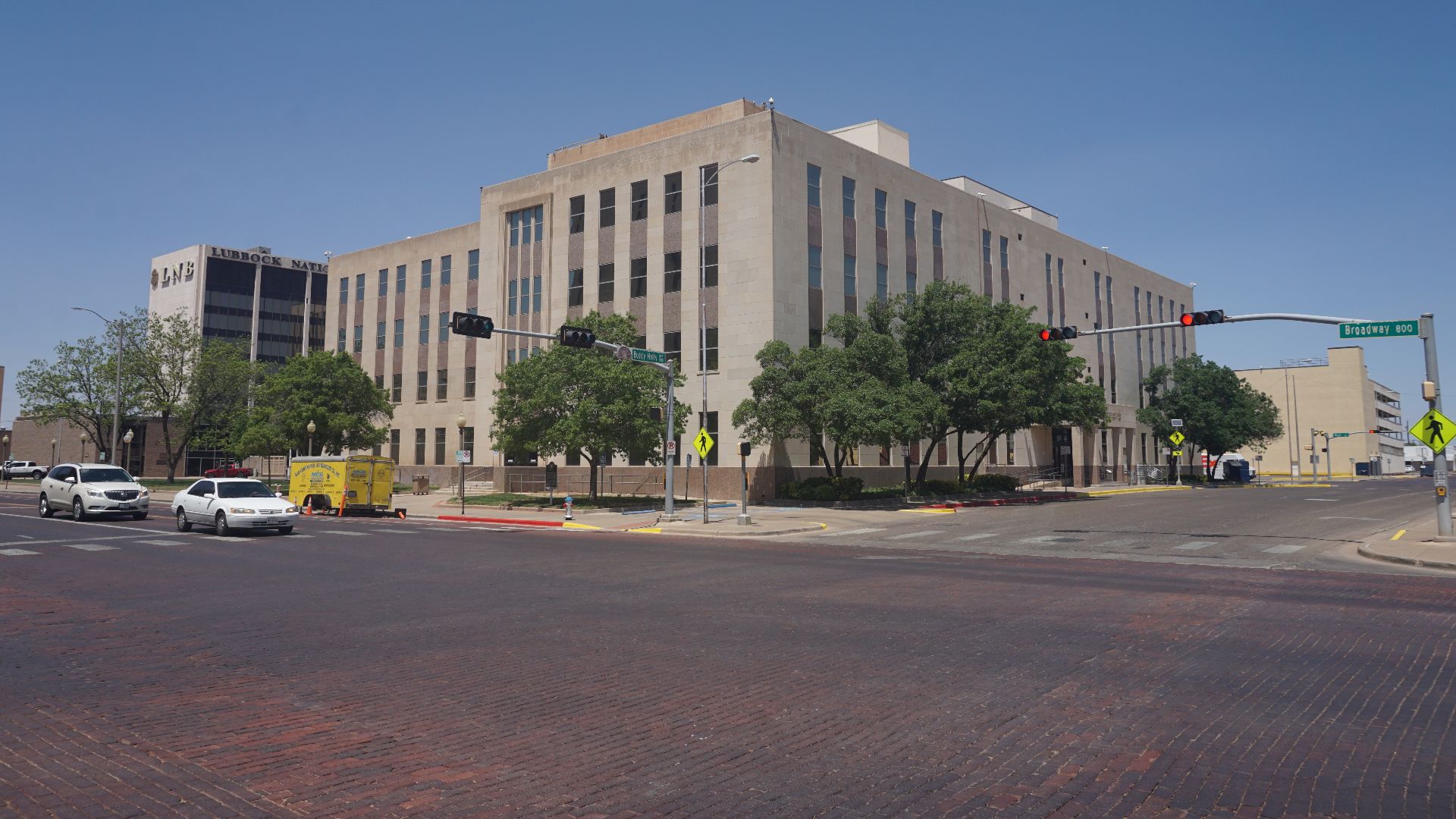 File:Lubbock April 2022 12 (Lubbock County Courthouse).jpg