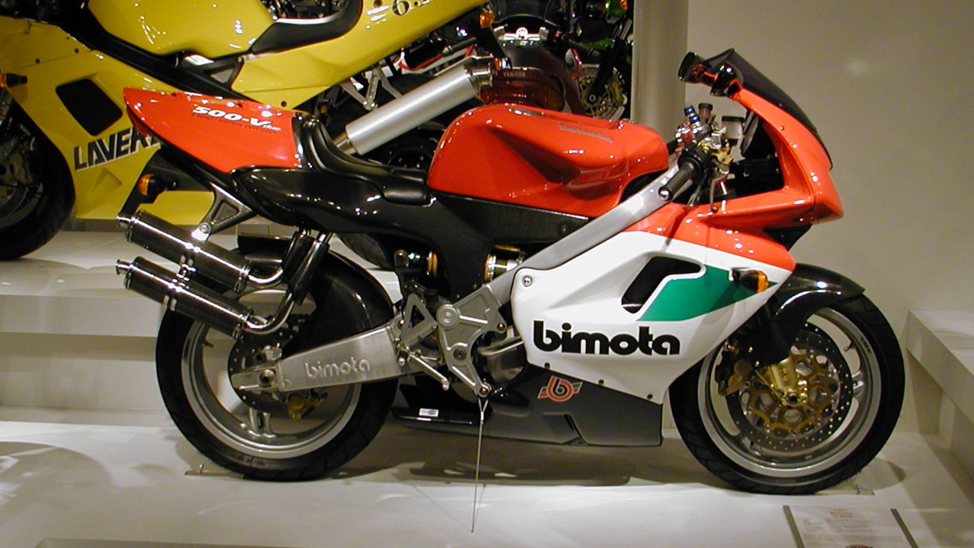 File:Bimota VDue.jpg