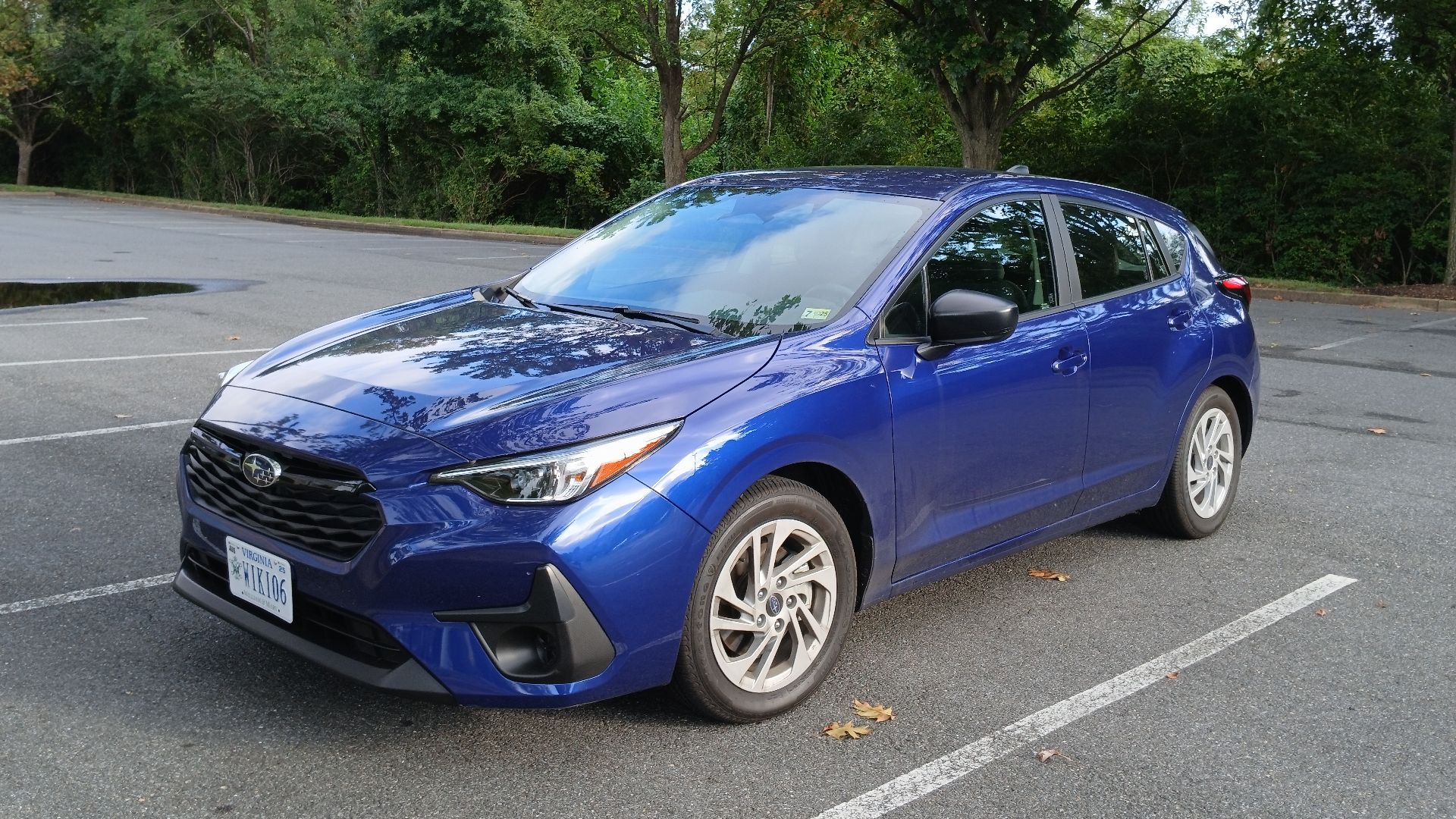 File:2024 Subaru Impreza base model, sapphire blue - front view 1.jpg