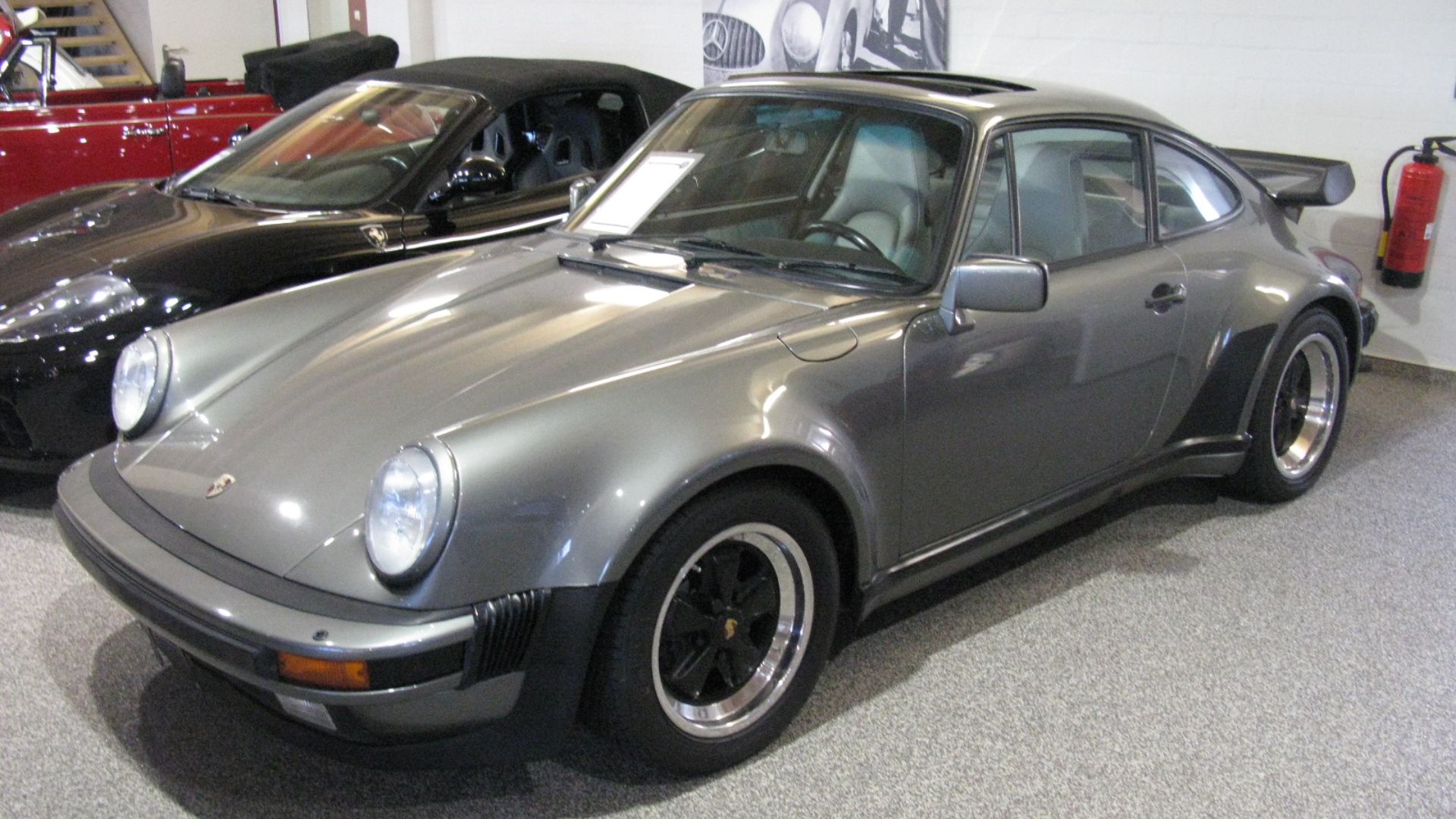 File:Porsche 911 (930) Turbo (6942685981).jpg