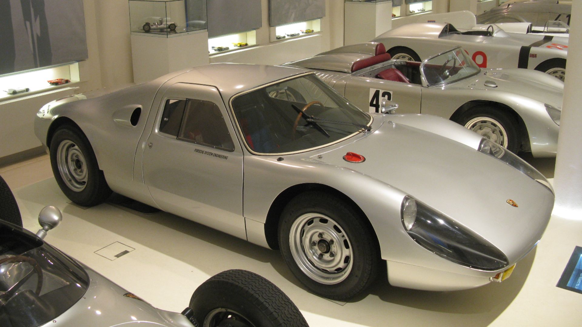 File:Porsche 904 Carrera GTS (14472343283).jpg