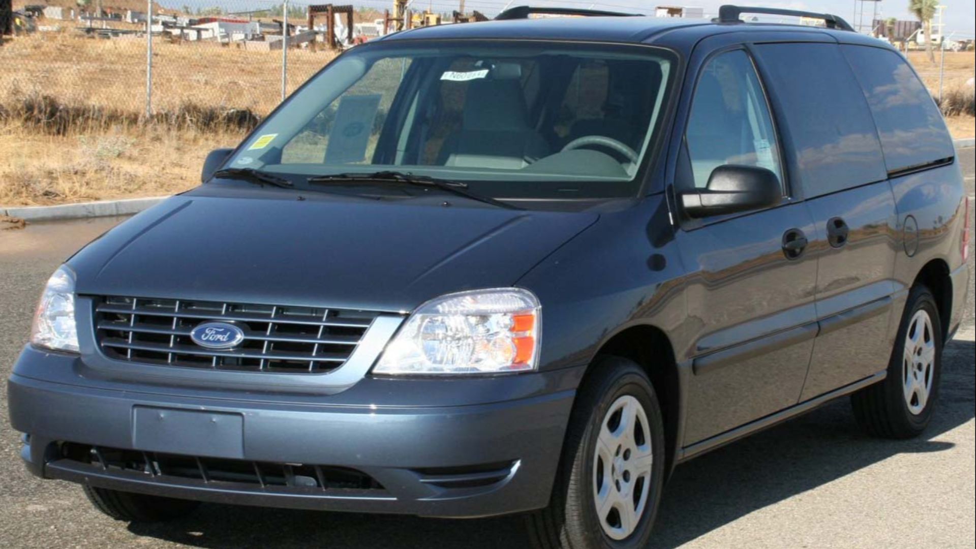 File:2006 Ford Freestar SE -- NHTSA.jpg