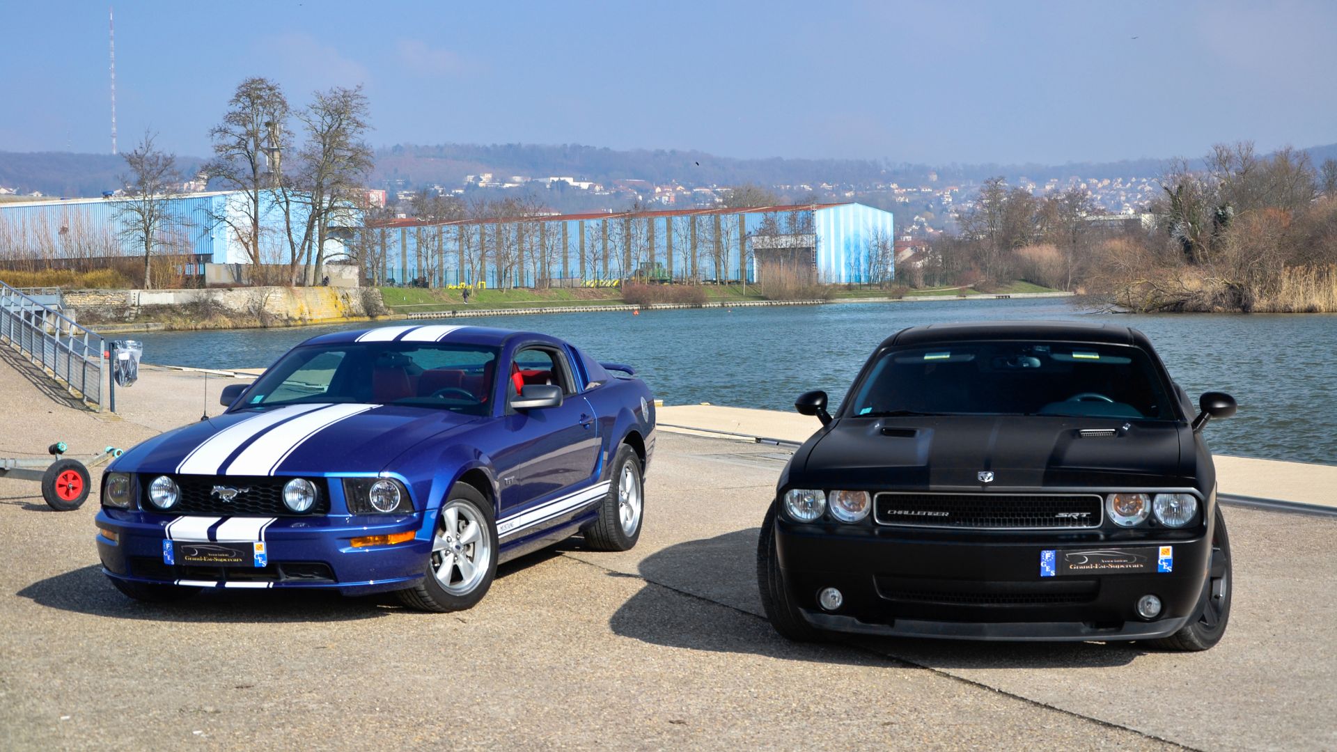 File:Mustang GT ^ Challenger SRT8 - Flickr - Alexandre Prévot.jpg