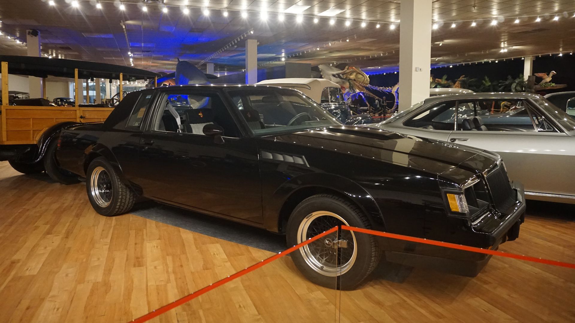 File:Sloan Museum at Courtland Center December 2018 30 (1987 Buick GNX).jpg