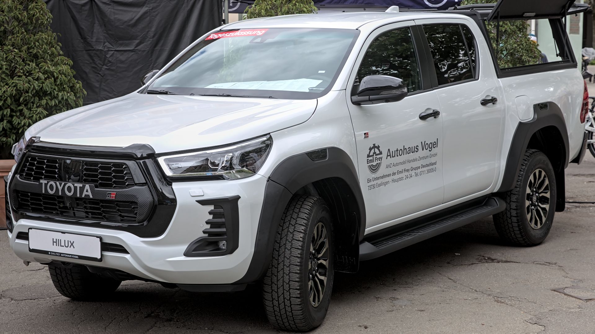 File:Toyota HiLux GR Sport 1X7A7281.jpg