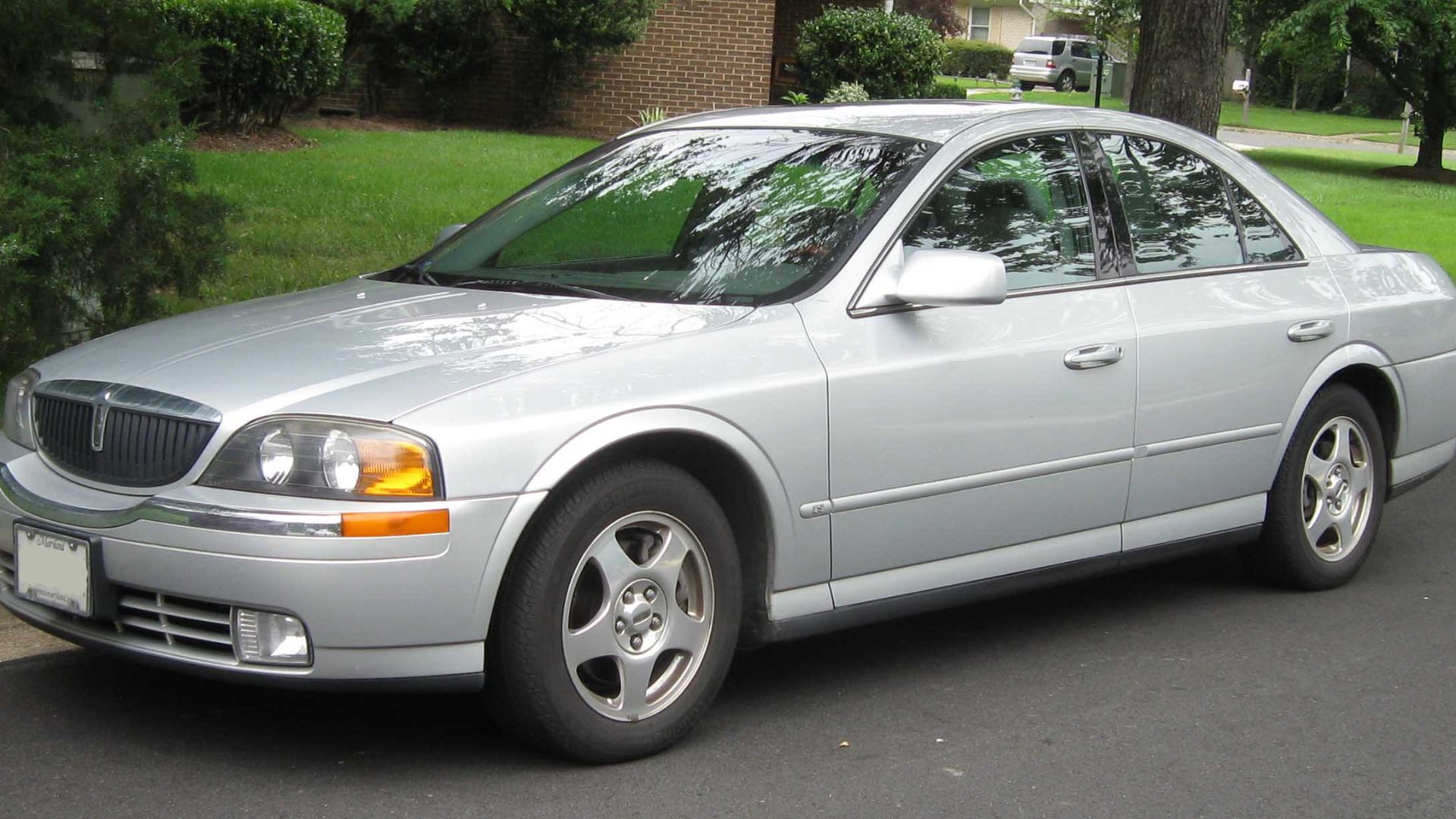 File:00-02 Lincoln LS 2.jpg