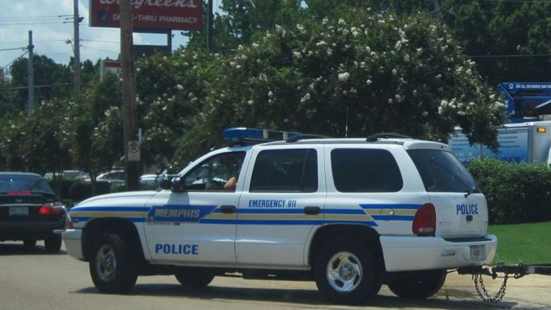File:MPD vehicles Elvis Week 2013 Memphis TN 2013-08 001.jpg