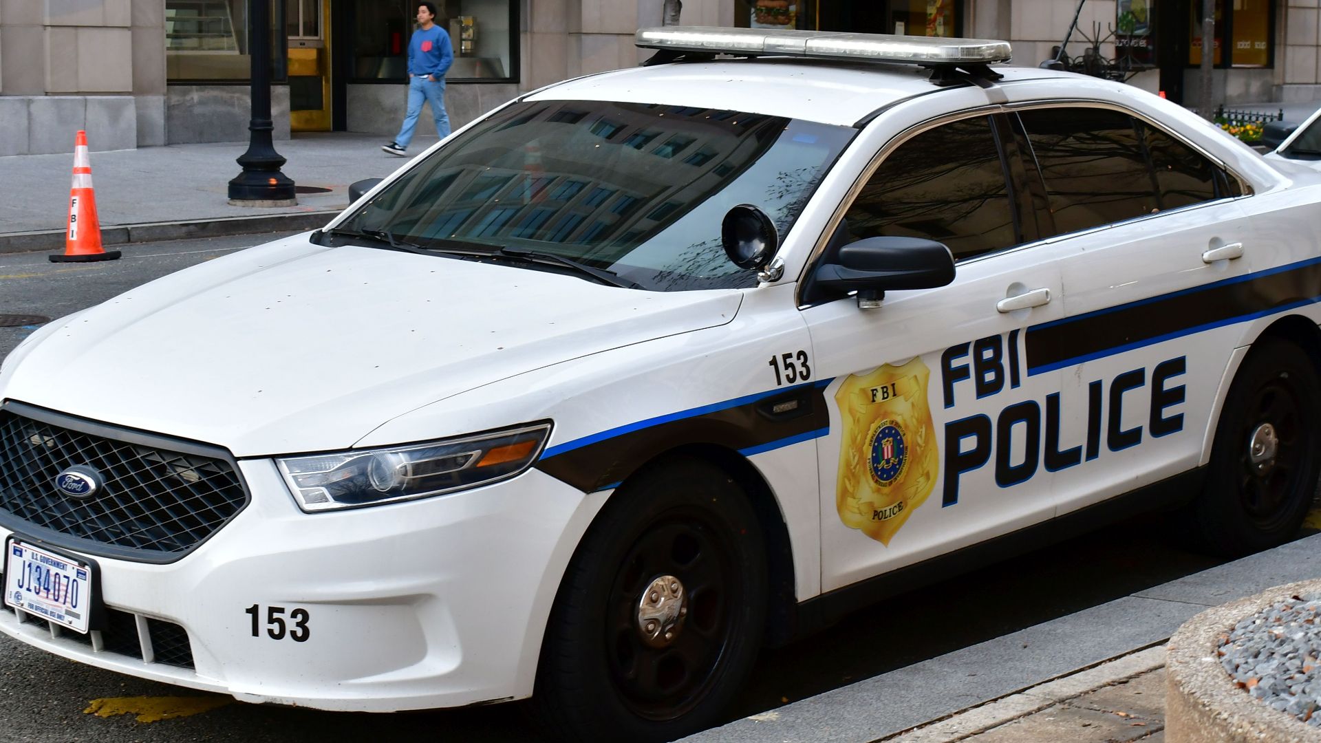 File:FBI Police Ford Taurus Police Interceptor J134070.jpg