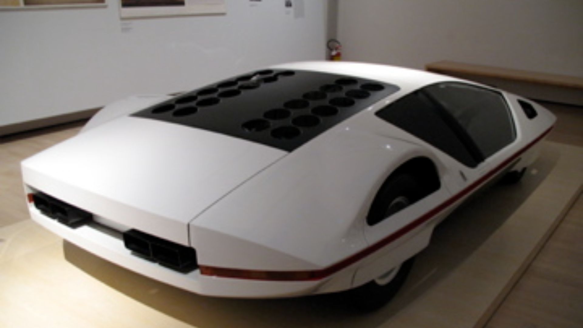 File:Ferrari modulo.jpg