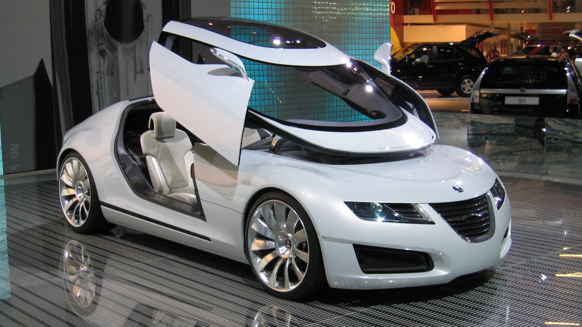 File:Saab Aero-X Concept Car (195993839).jpg