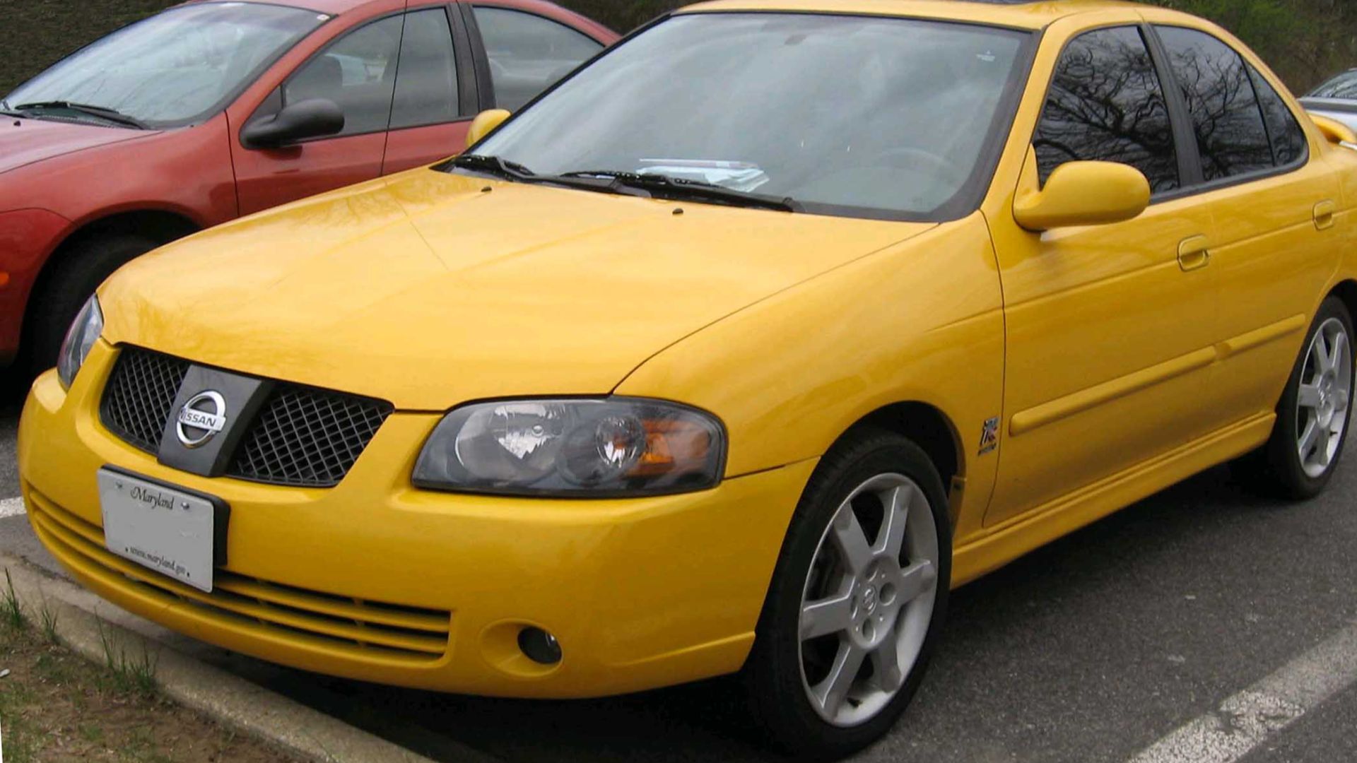 File:04-06 Nissan Sentra SE-R.jpg