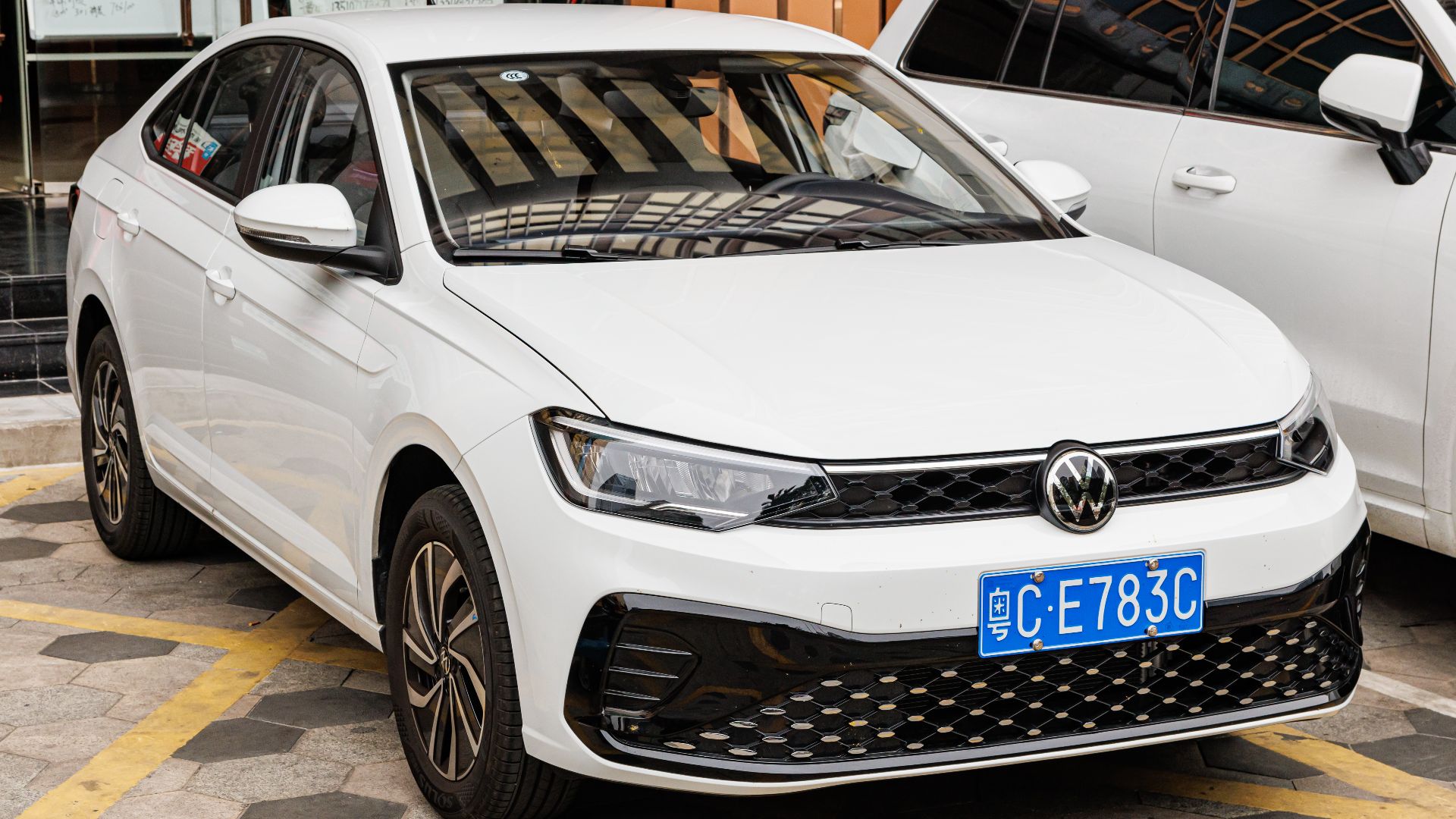 File:VOLKSWAGEN LAVIDA XR (3).jpg