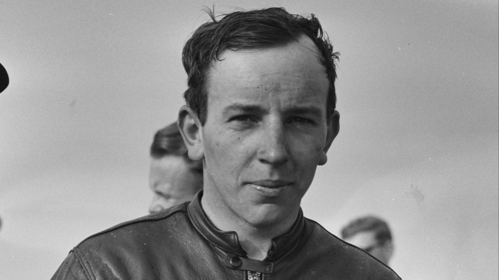 File:John Surtees, winnaar 500CC, Bestanddeelnr 907-8597 cropped.jpg