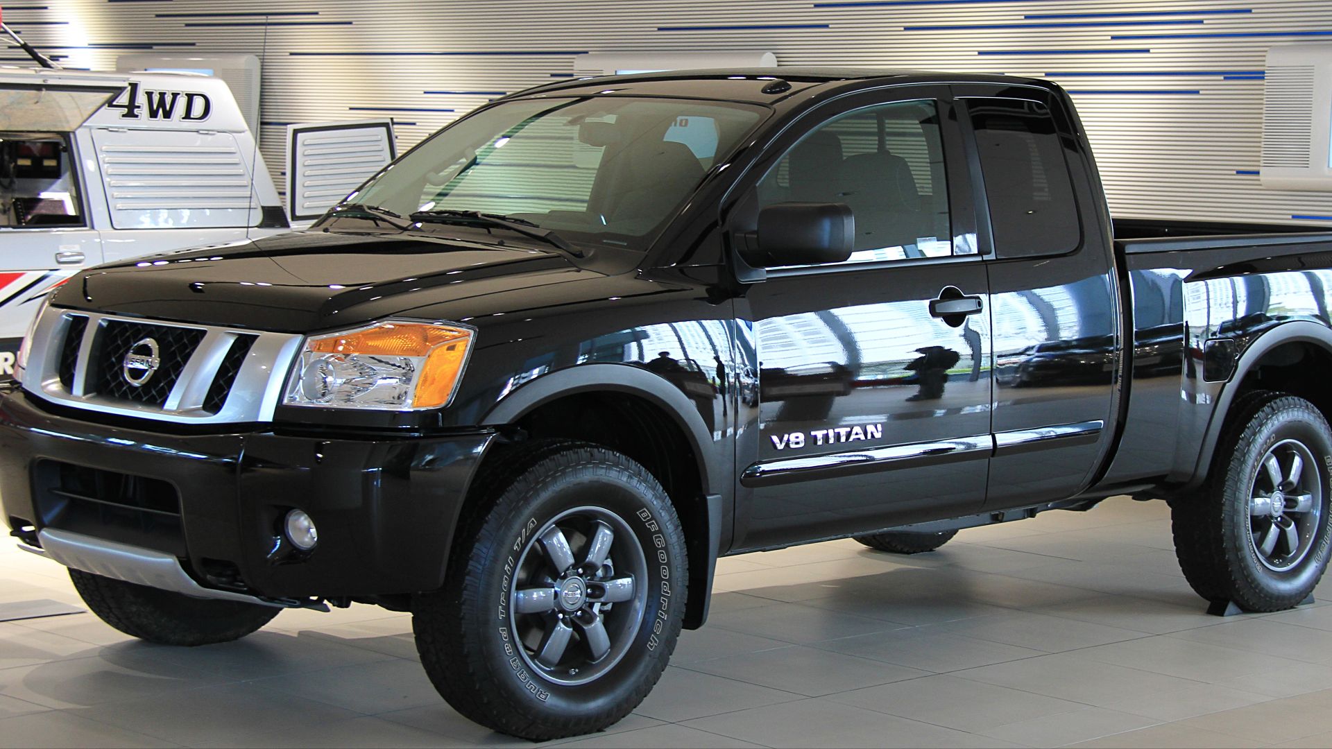 File:Nissan Titan Crew Cab Pro-4X Flex Fuel.jpg