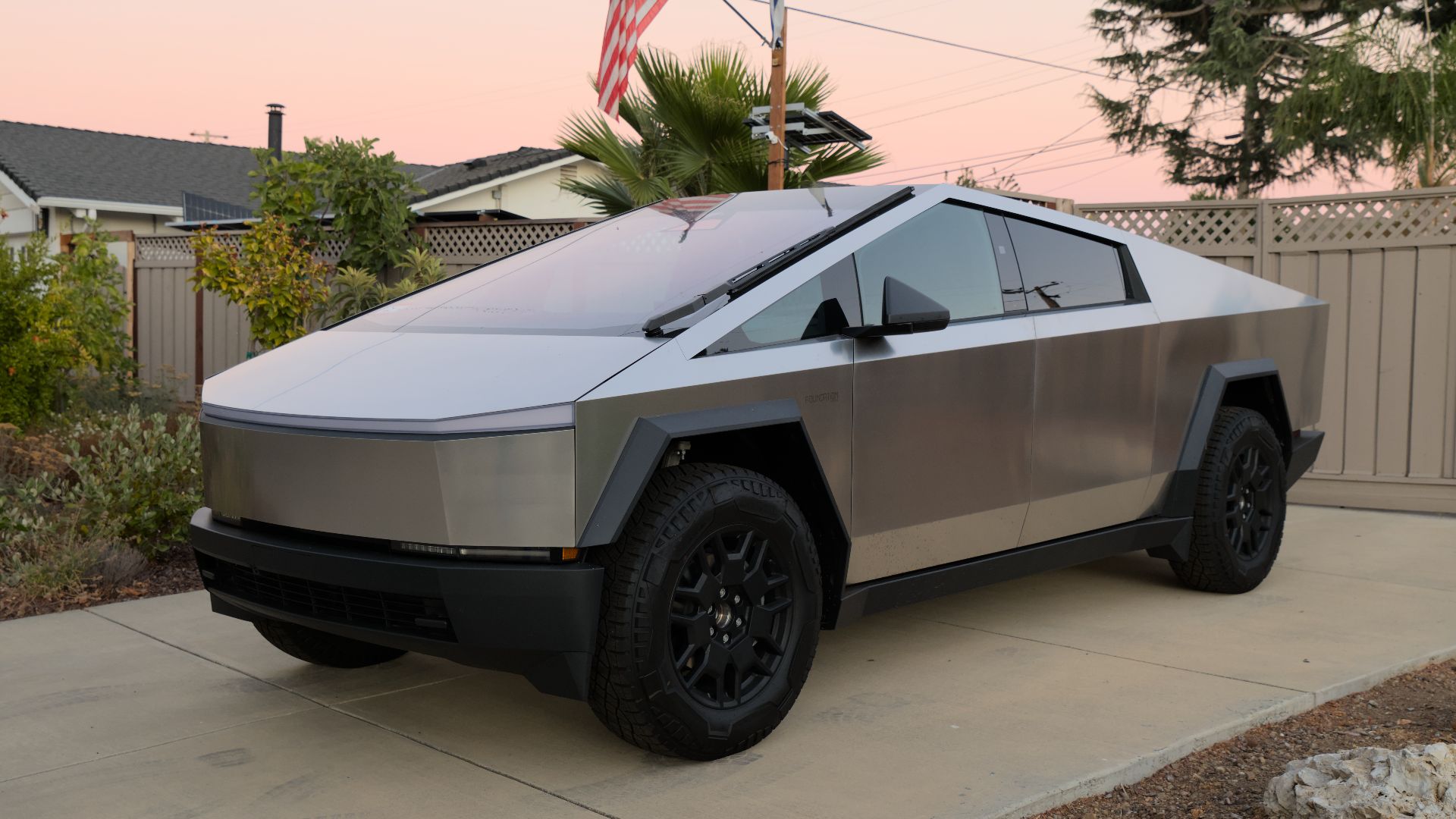 File:Foundation series Cybertruck at dusk in San Jose dllu.jpg