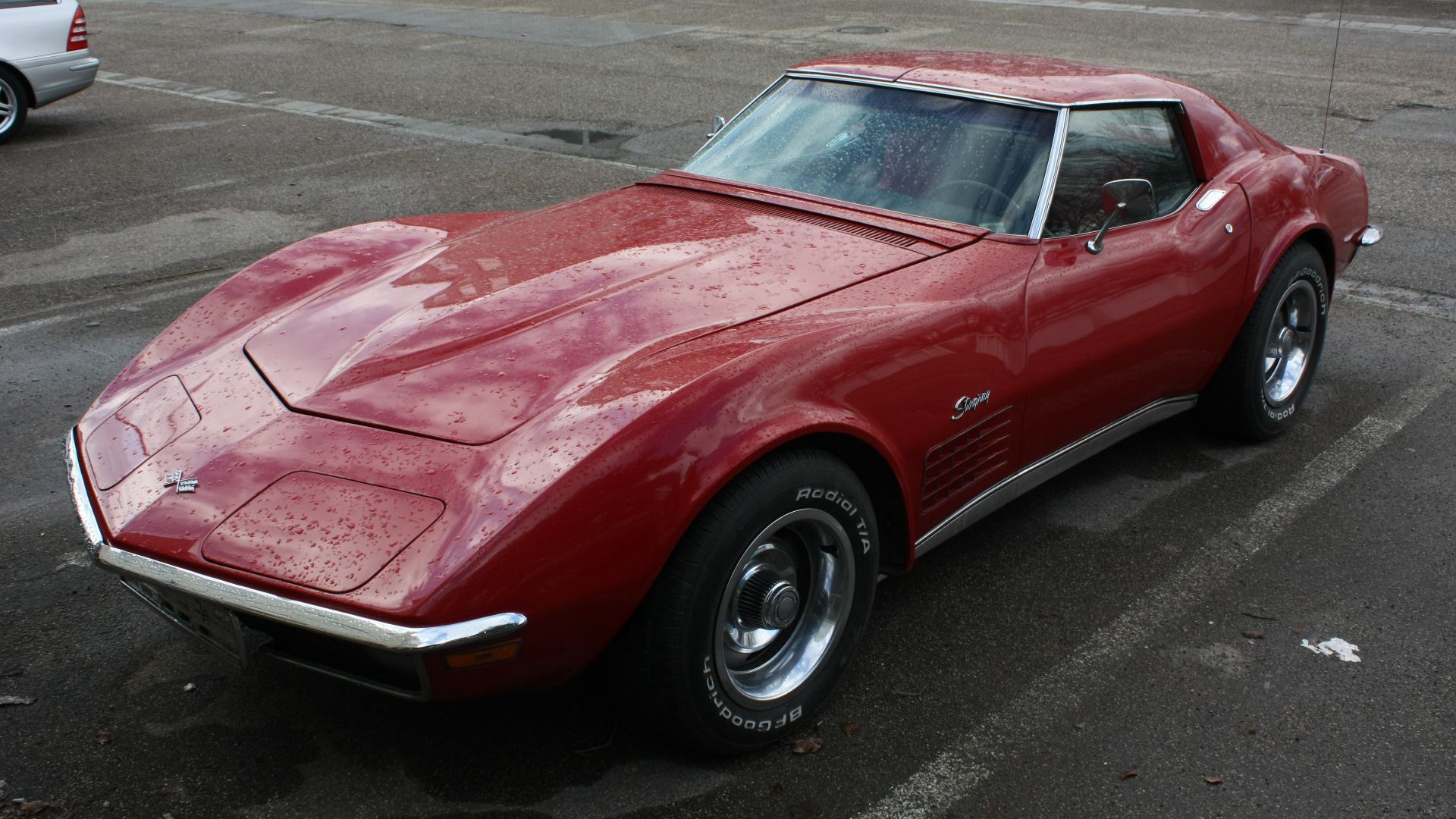 File:Chevrolet Corvette C3 Front.jpg