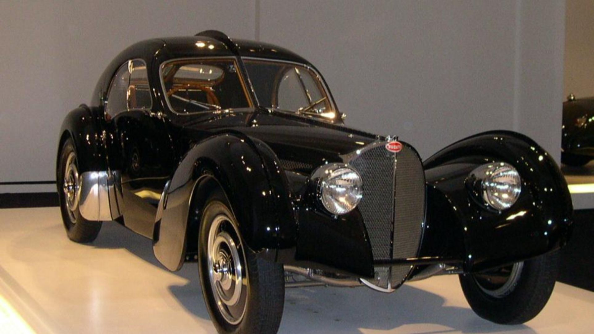 File:RL 1938 Bugatti 57SC Atlantic 34 2.jpg