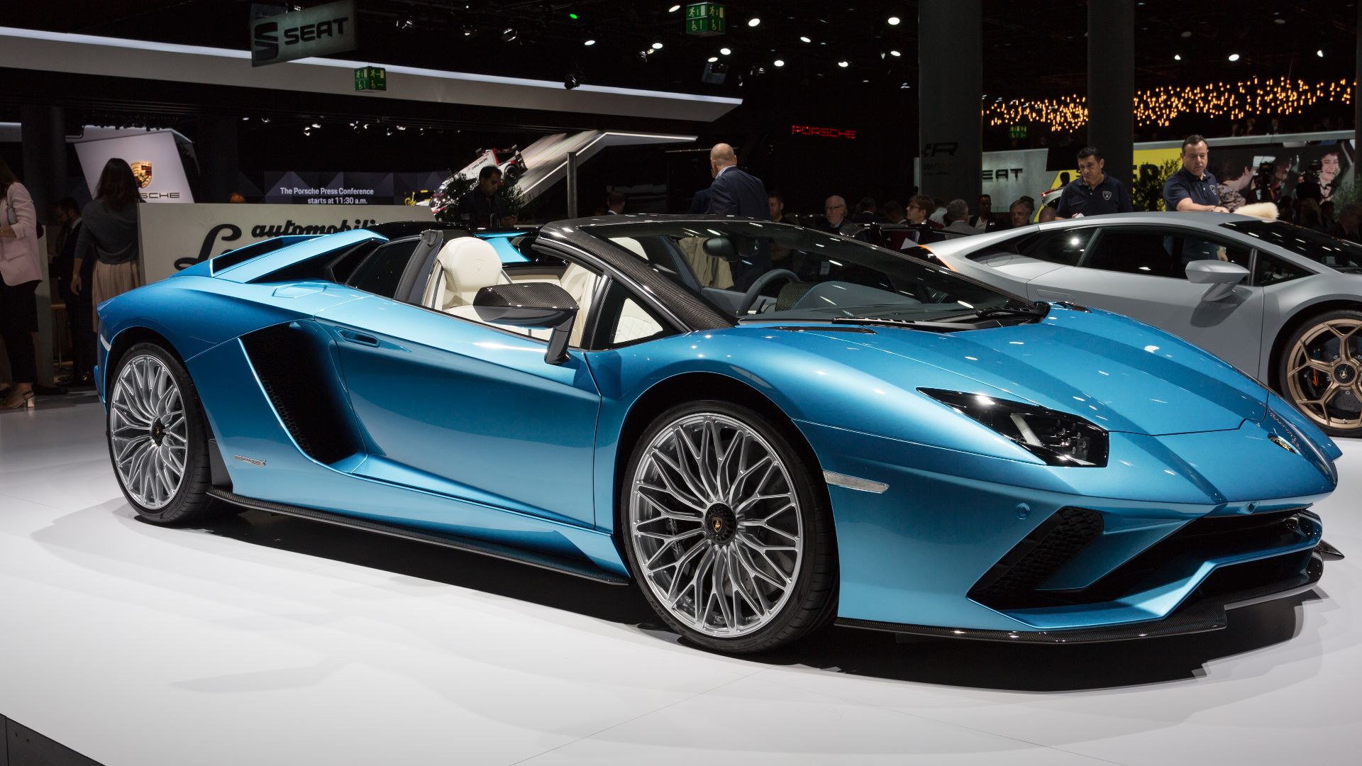 File:Lamborghini Aventador S Roadster, IAA 2017, Frankfurt (1Y7A2083).jpg
