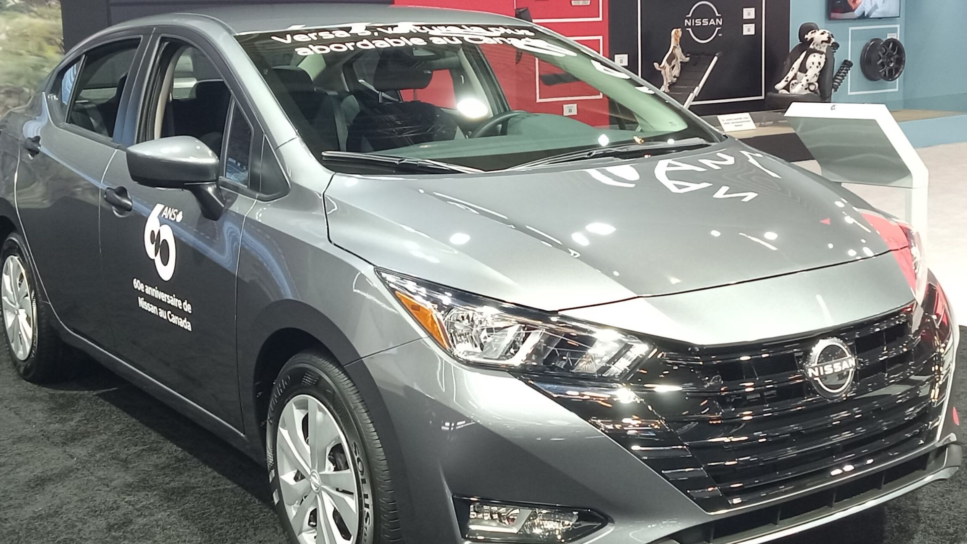 File:2025 Nissan Versa au SIAM 2025.jpg