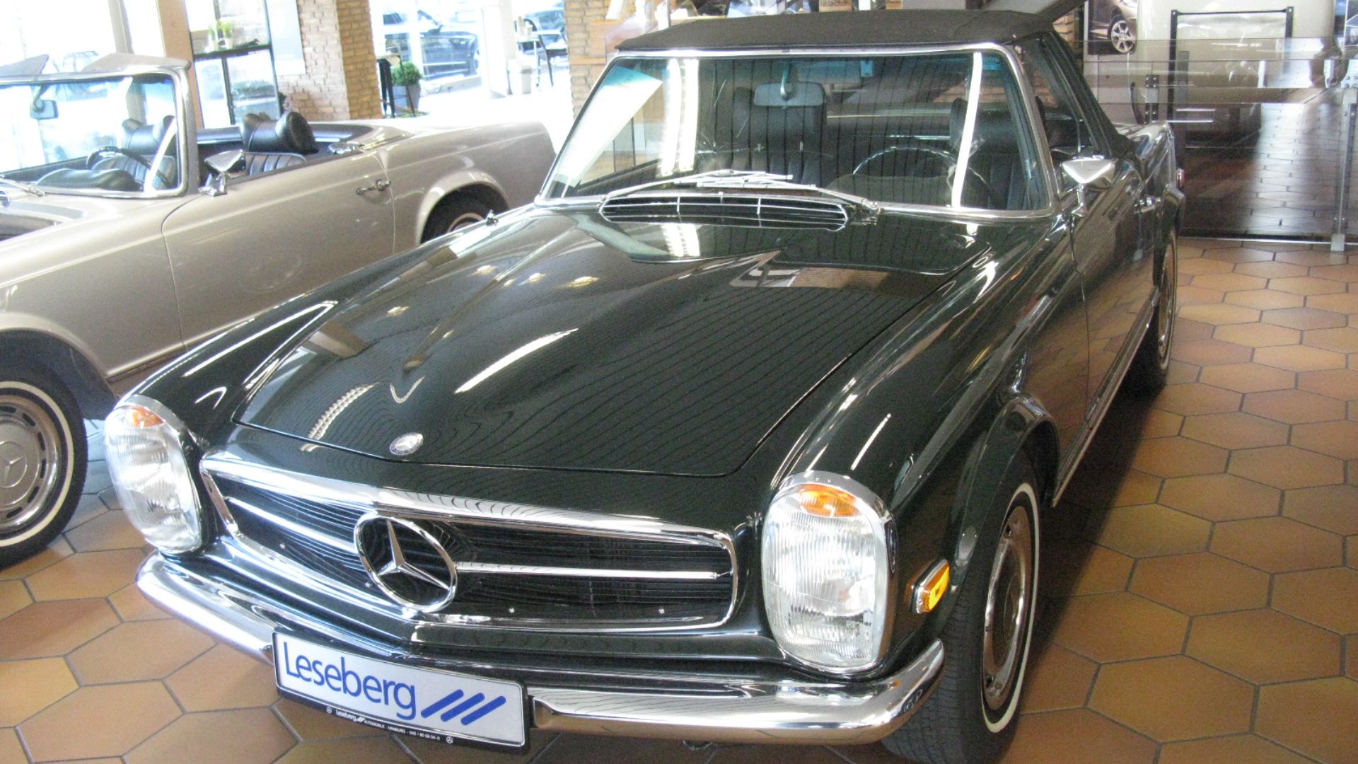 File:Mercedes-Benz 280 SL Pagoda W113 (10632723995).jpg
