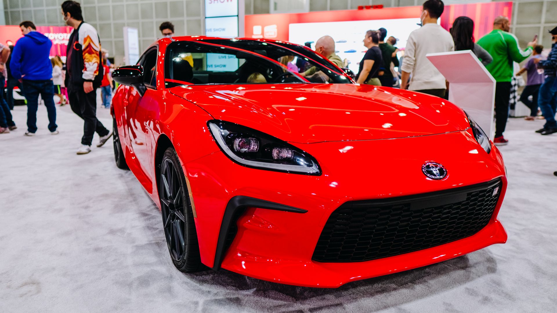 File:Toyota GR86 at the 2022 Greater Los Angeles Auto Show.jpg