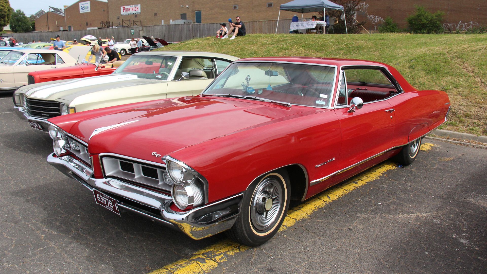 File:1965 Pontiac Grand Prix 2 door Hardtop (30327950914).jpg