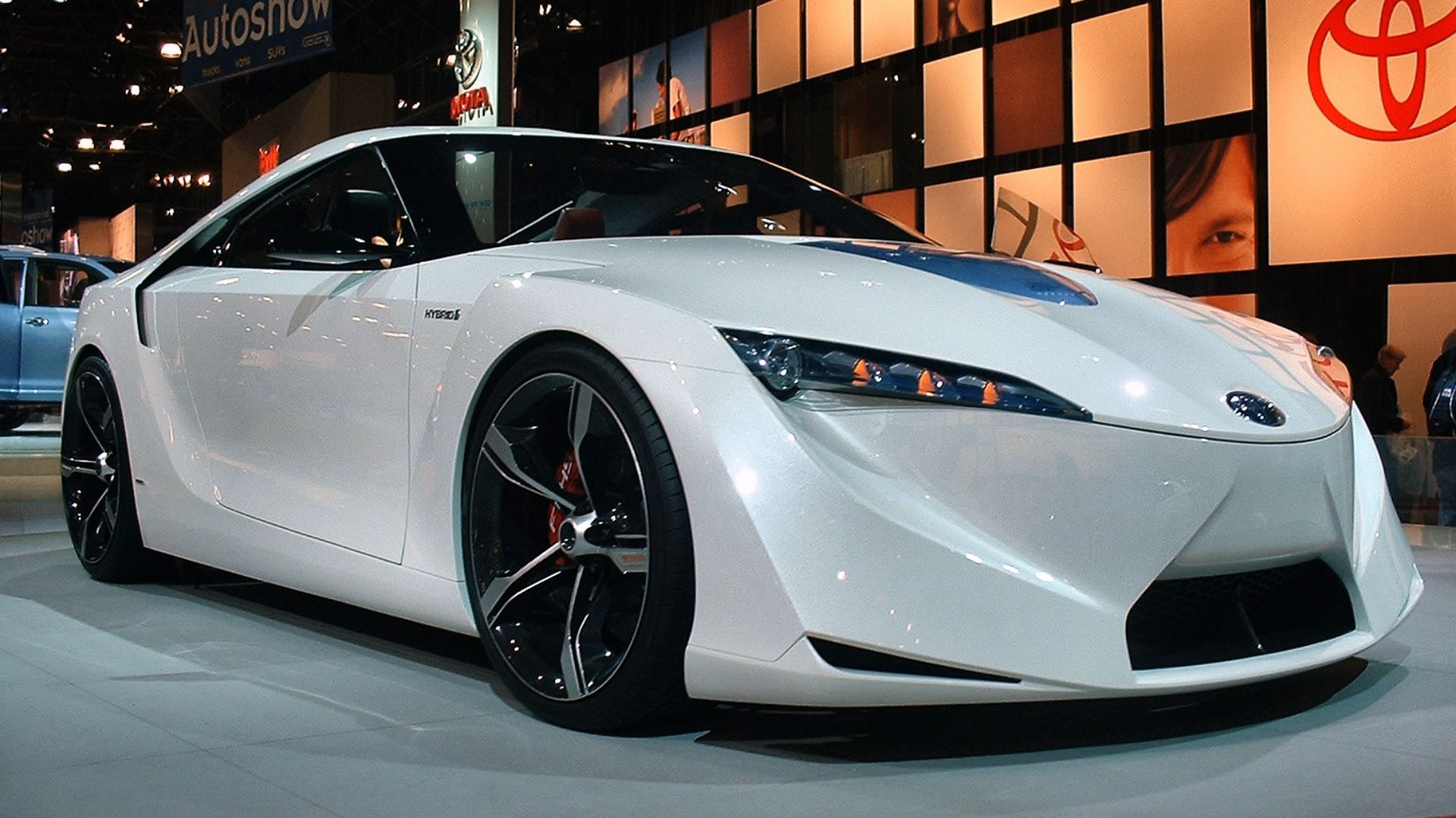 File:Toyota FT-HS at NYIAS.jpg
