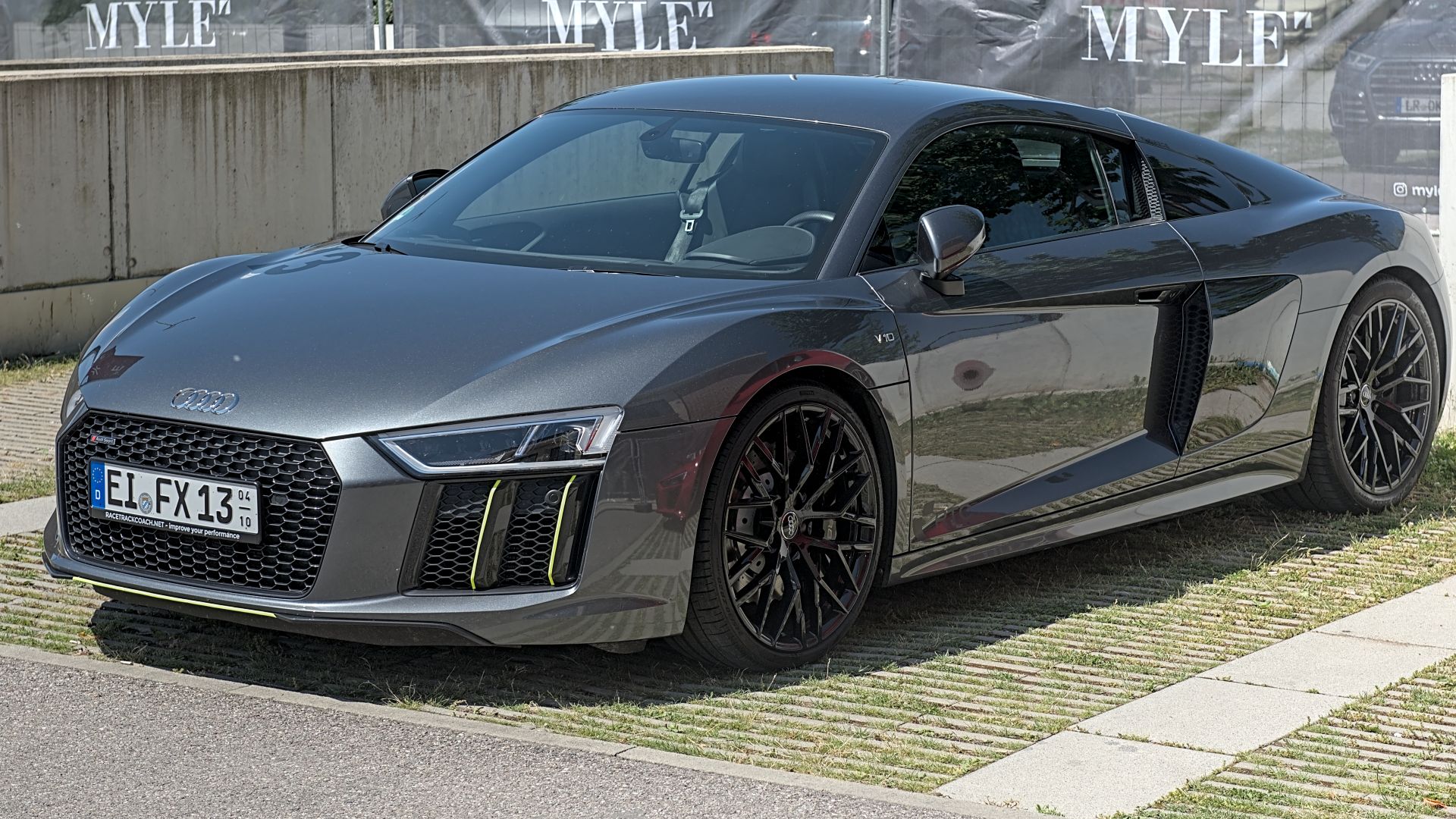 File:Audi R8 V10 RWS MYLE Festival 2025 DSC 9492.jpg