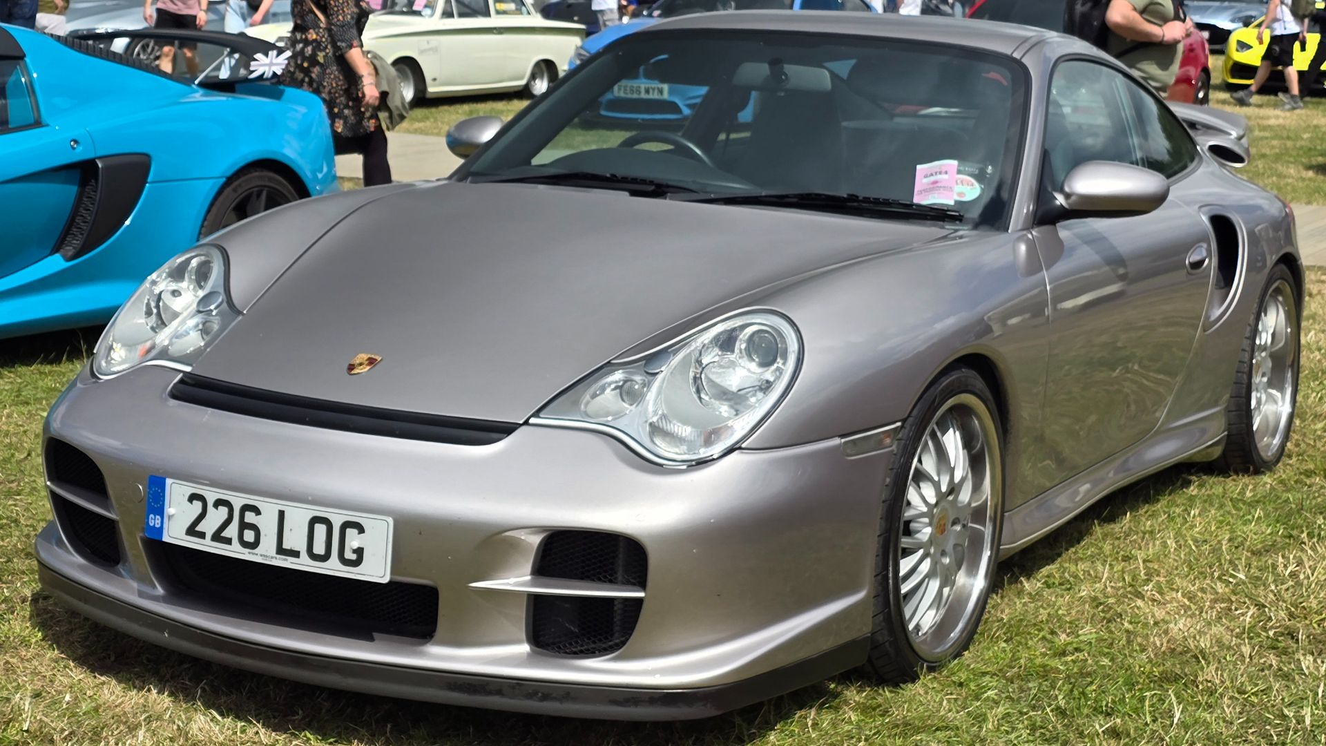 File:2000 Porsche 911 996 Turbo.jpg