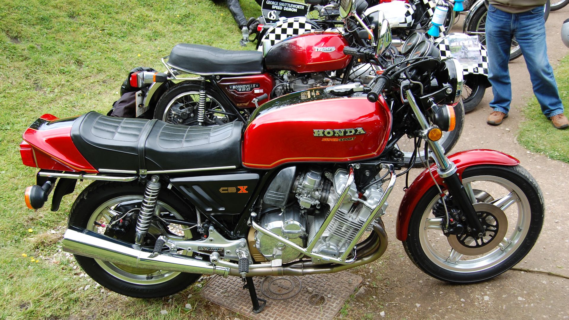 File:Flickr - ronsaunders47 - HONDA CBX .1000 CC SIX CYLINDER. 1978-82 (1).jpg