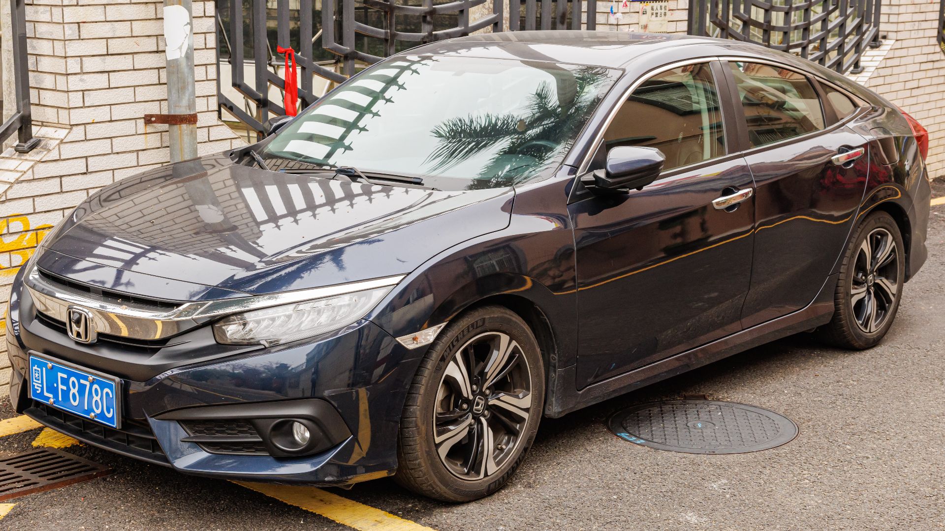 File:HONDA CIVIC SEDAN (FC,FK) China (9).jpg