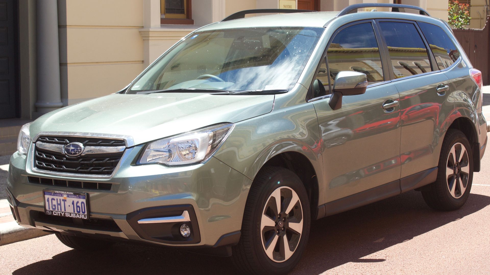 File:2017 Subaru Forester (MY17) wagon (2017-11-18) 01.jpg