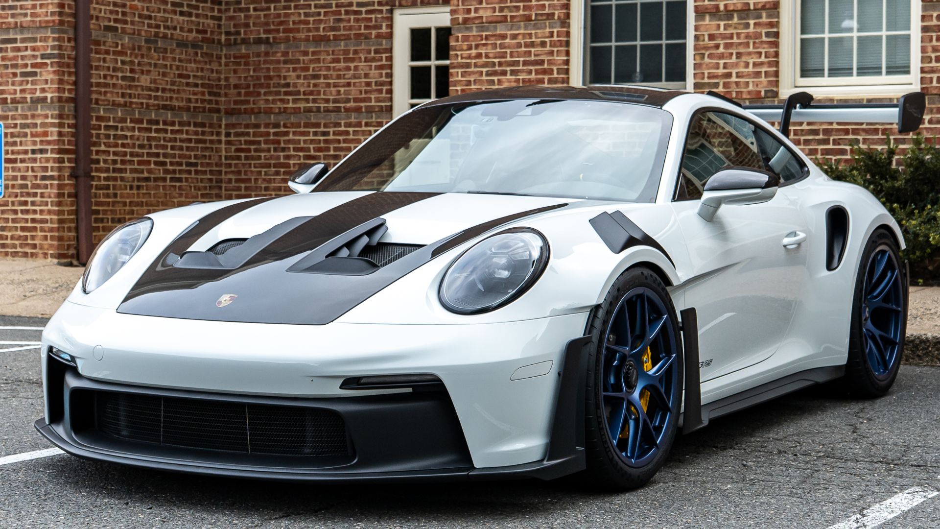 File:Porsche 911 GT3 RS (992.1) Washington DC Metro Area, USA (1).jpg