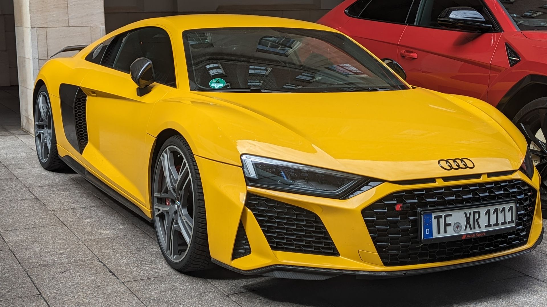 File:Audi R8 V10 Performance.jpg