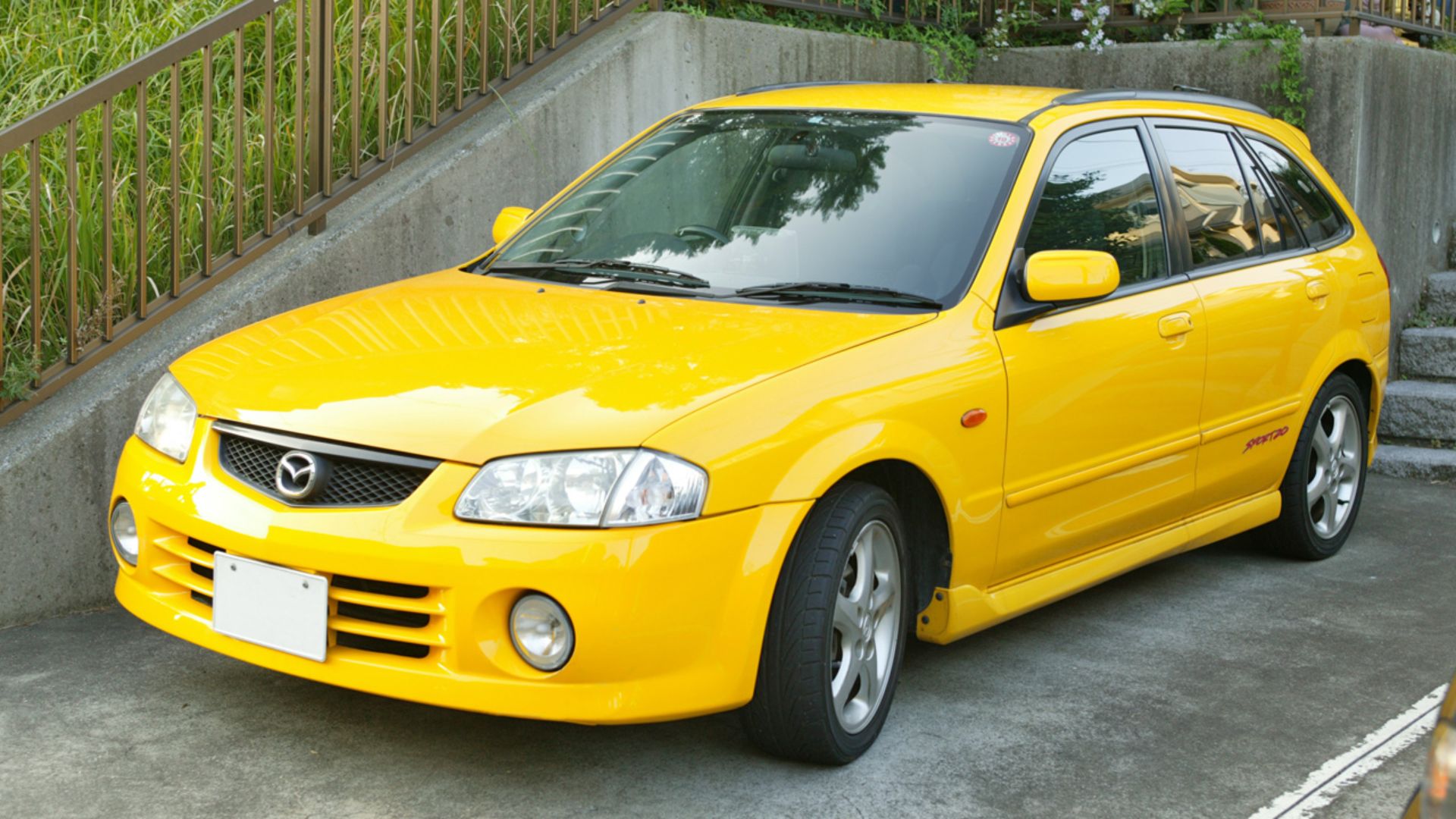 File:Mazda Familia S-Wagon 001.jpg