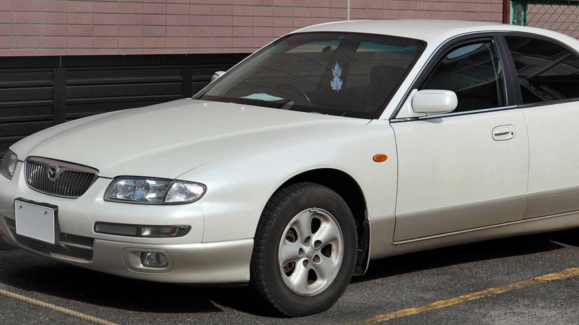 File:Mazda Millenia 003.JPG