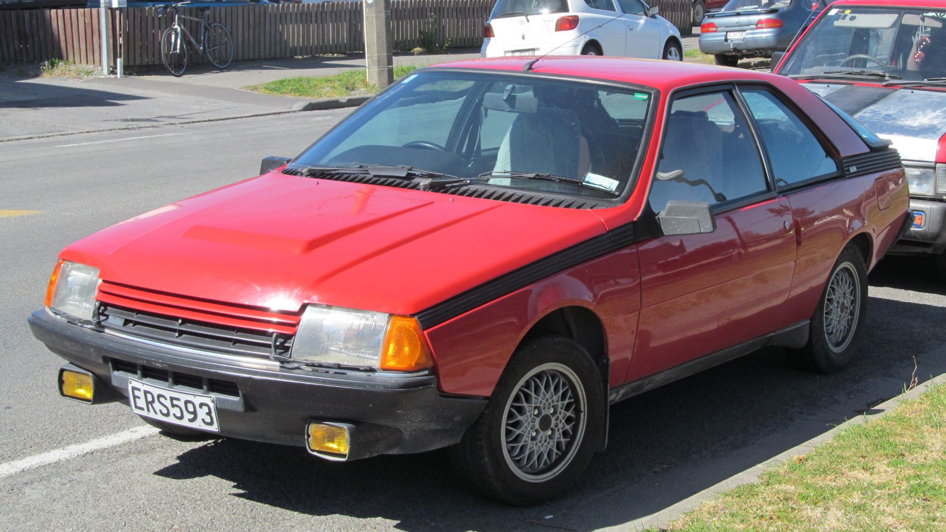 File:1985 Renault Fuego (15248575858).jpg