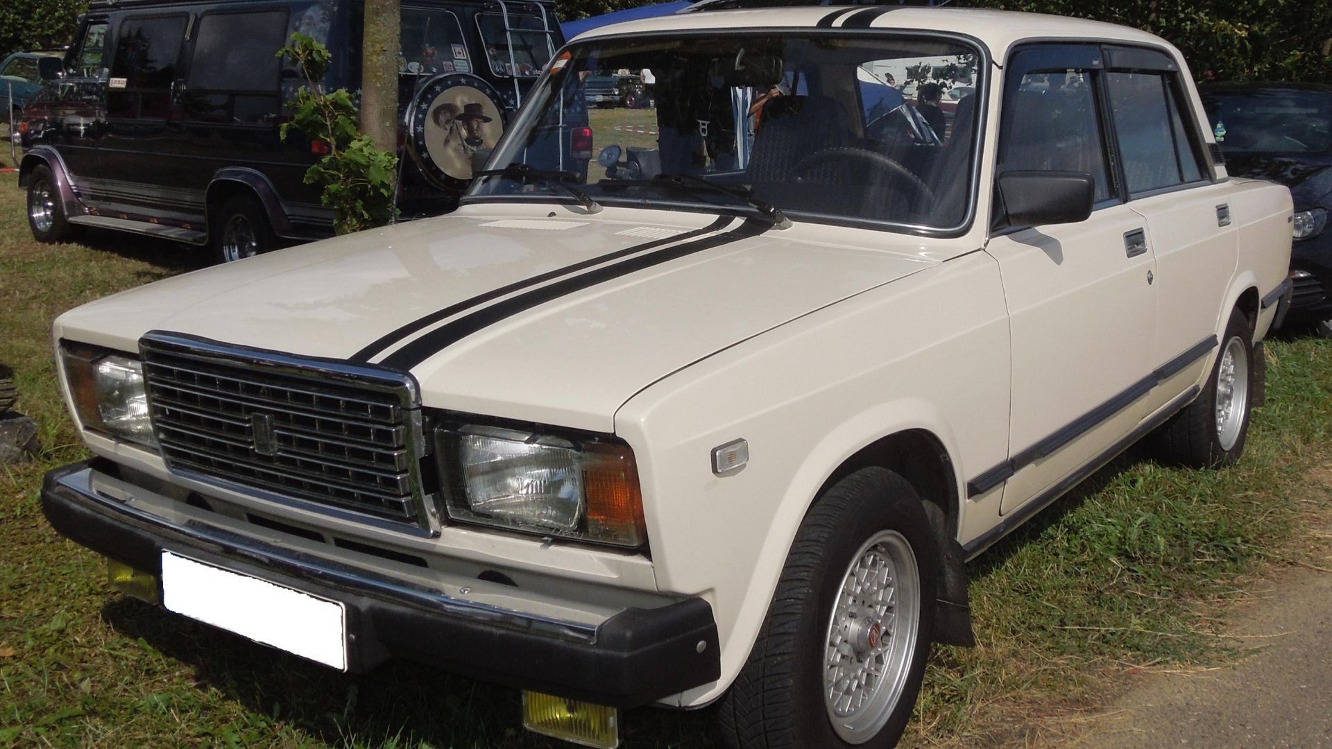 File:Lada Nova (7859204248).jpg