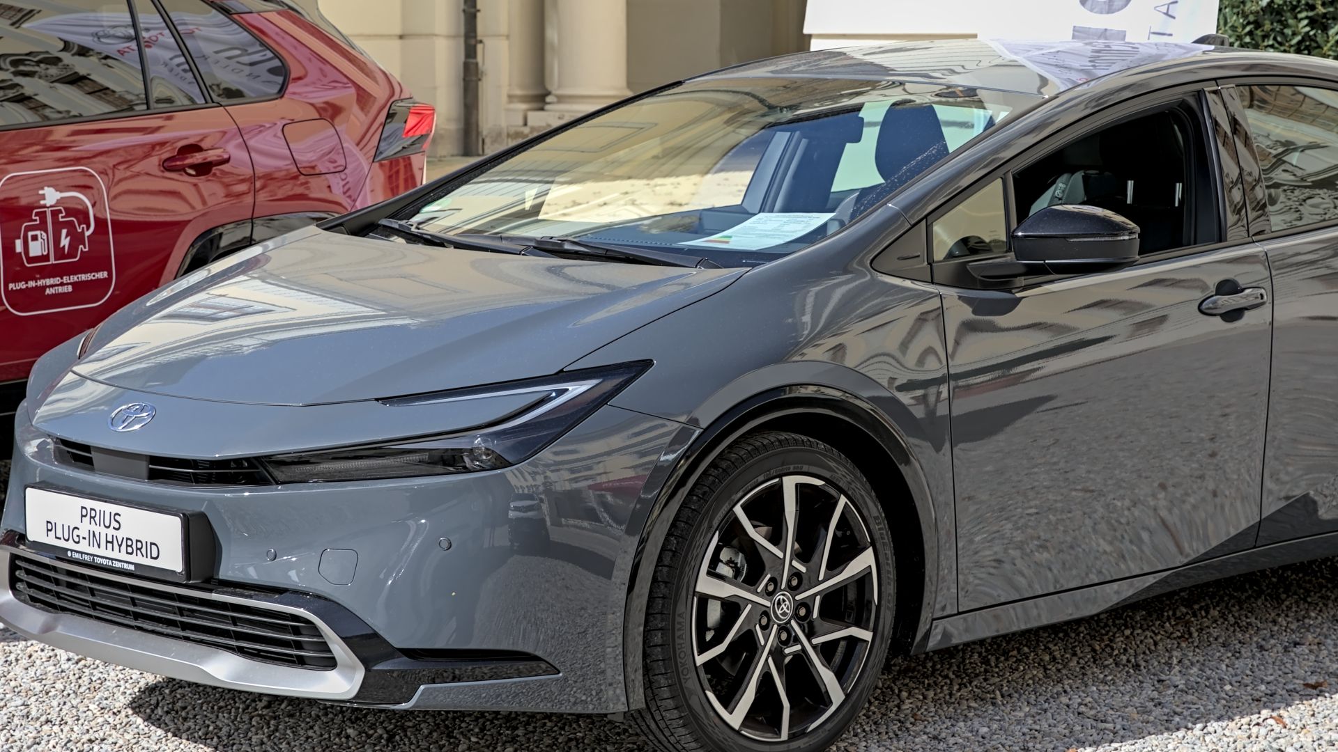 File:Toyota Prius (XW60) Plug-in Hybrid Automesse Ludwigsburg 2023 1X7A0004.jpg