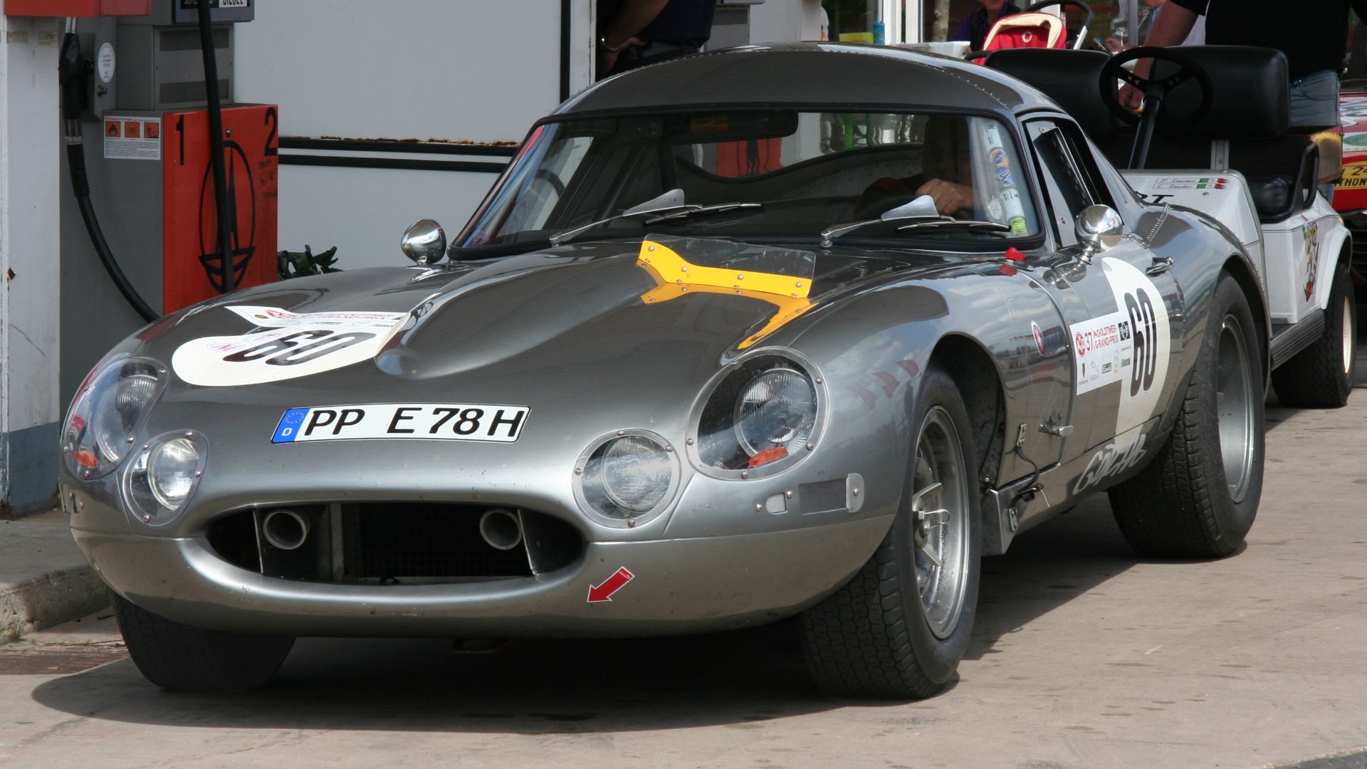 File:Jaguar E-Type Lightweight, Bj. 1962 (2009-08-07 Sp r).JPG