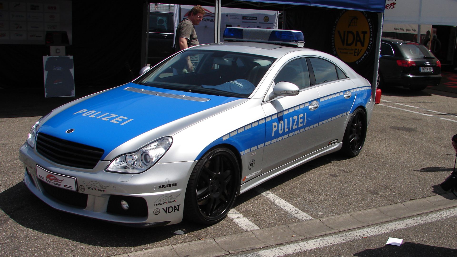 File:Brabus Rocket Polizei.jpg