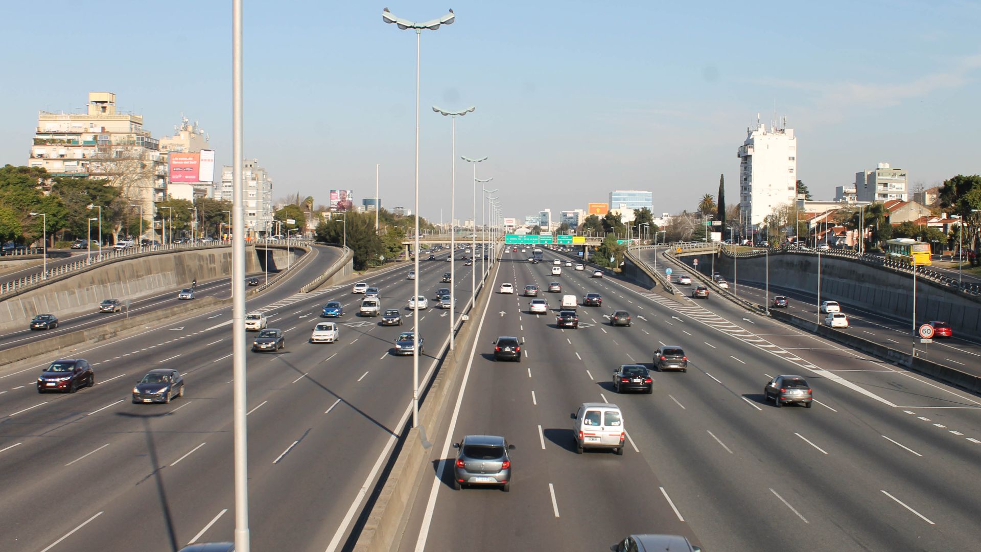 File:Panamericana Highway in Buenos Aires.jpg