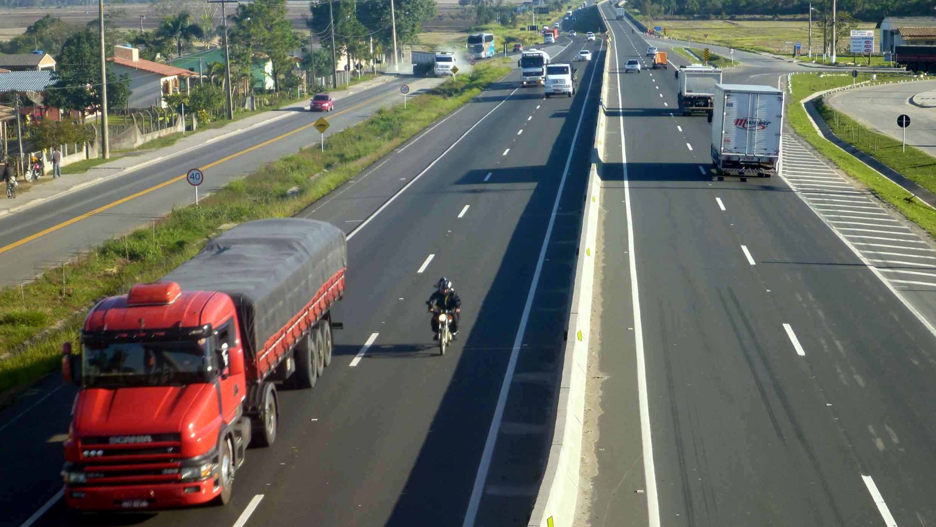 File:Santa Catarina - BR-101 (geometria).jpg