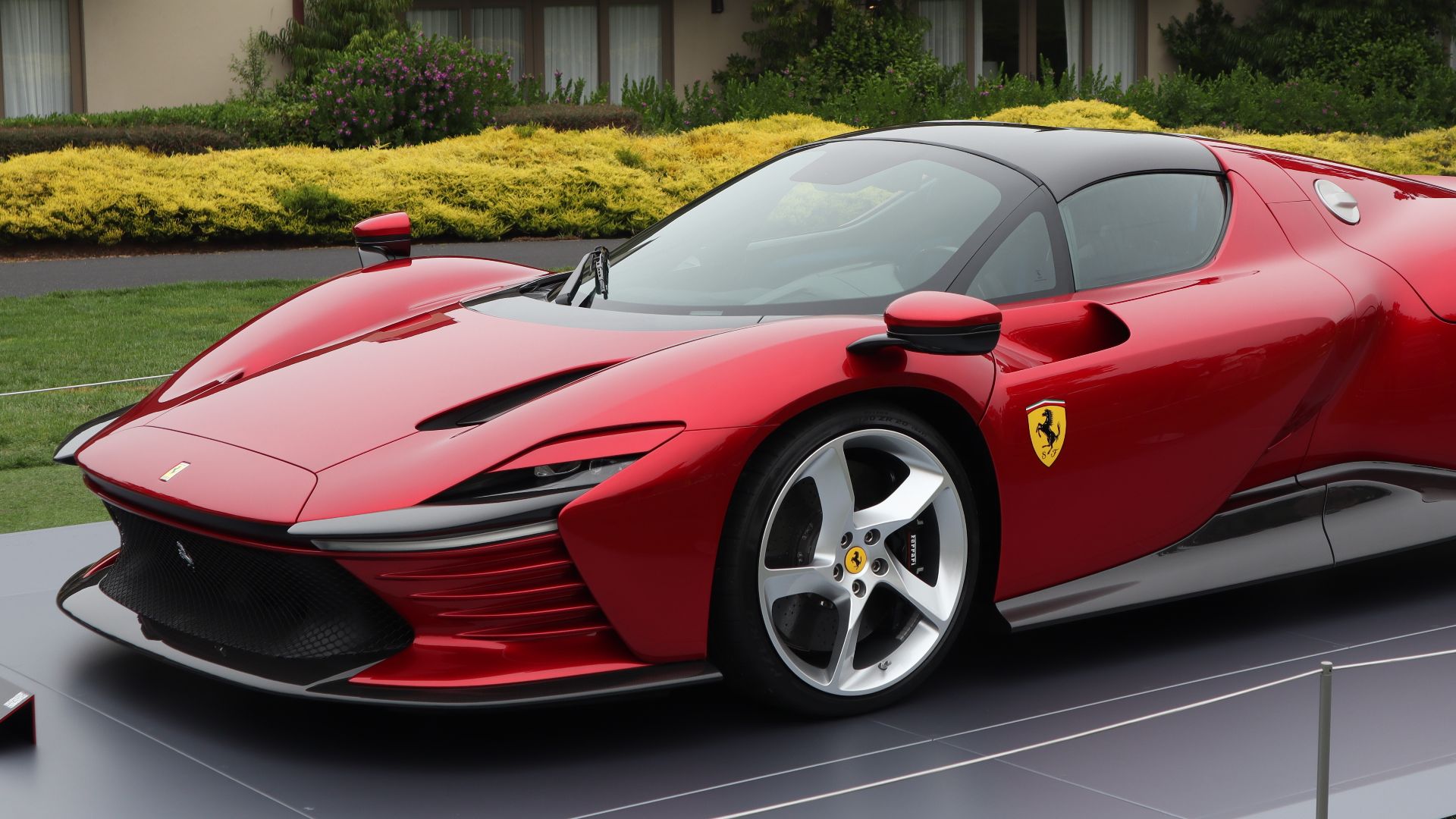 File:Ferrari Daytona SP3 front side at CF 2022.jpg