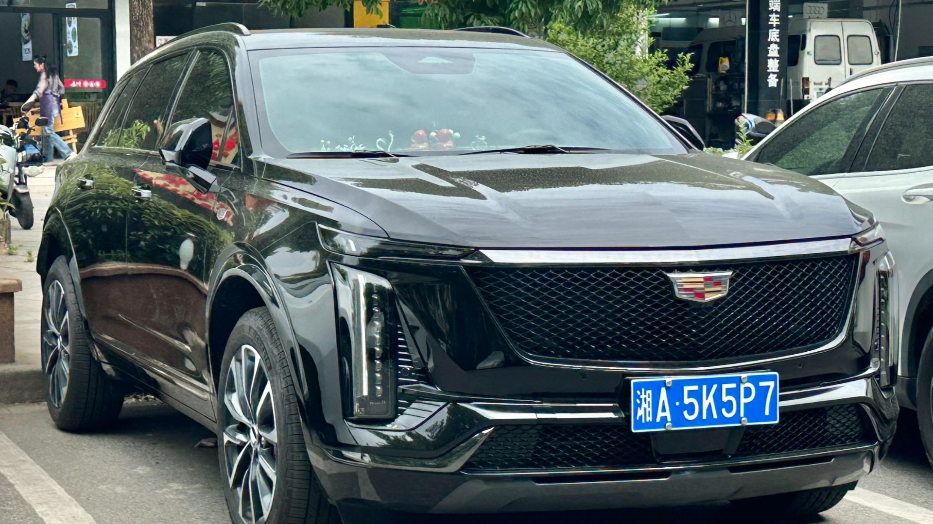 File:Cadillac XT5 II 005.jpg