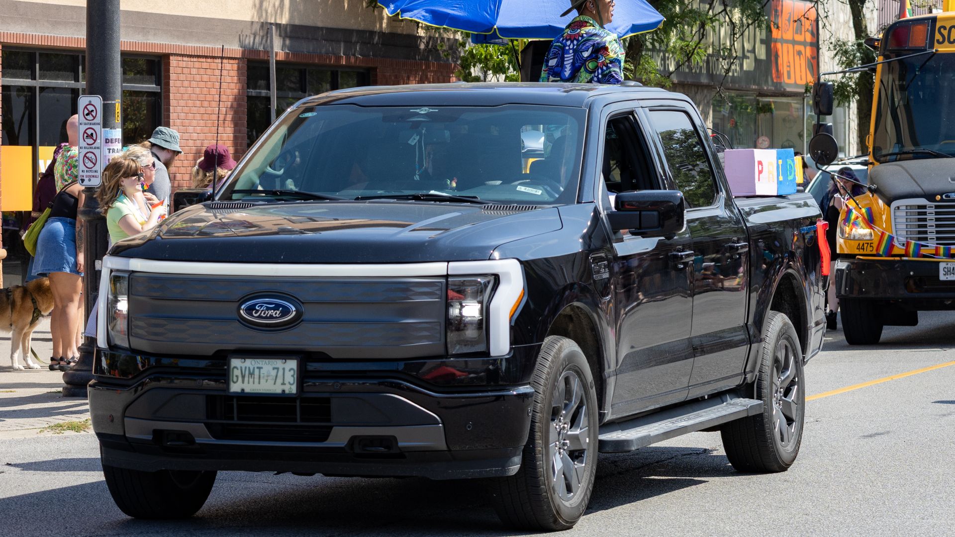 File:Windsor-Essex Pride Parade, Windsor, Ontario, 2025-08-10 076.jpg