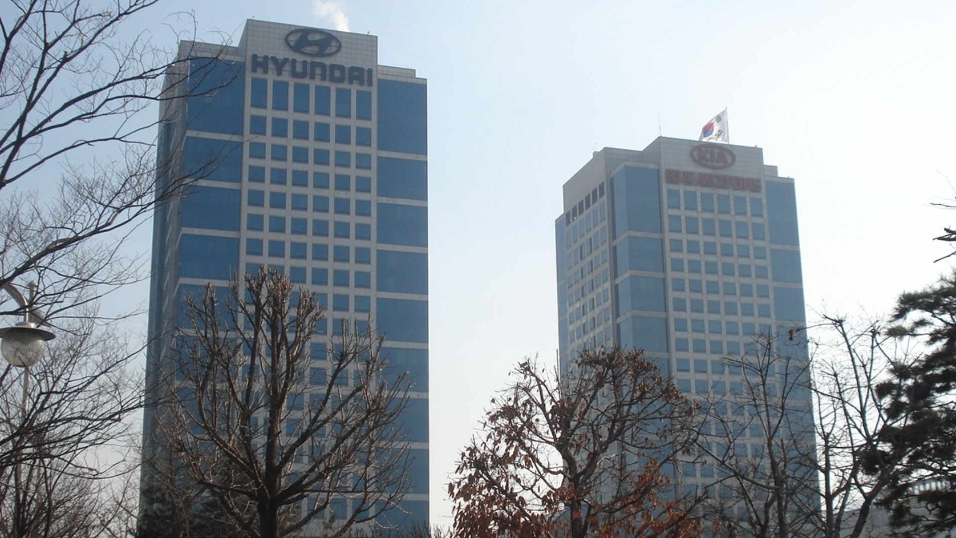 File:20110201 hyundai motor group.JPG
