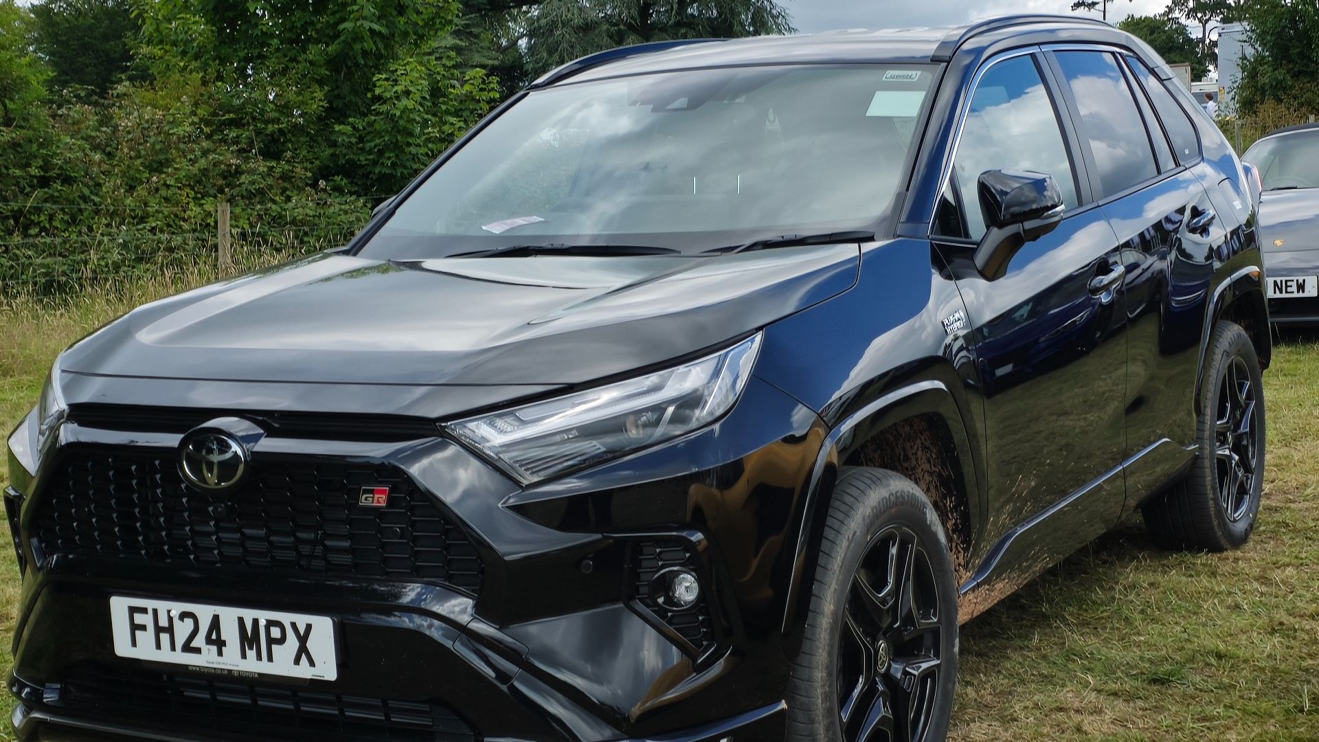 File:2024 Toyota RAV 4 GR Sport PHEV Auto.jpg